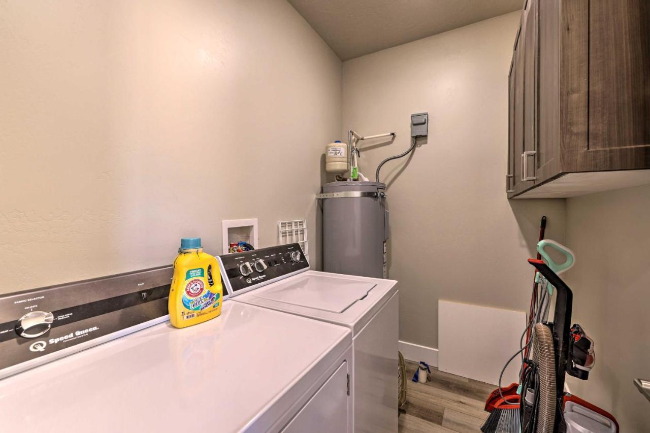 Quiet Kanab Home With Panoramic Views And Porch! Екстериор снимка